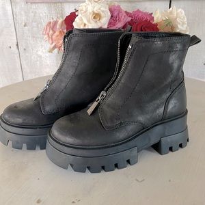 GB All-Star Black Suede Center
Zip Chunky Lug Sole Platform Booties Boots